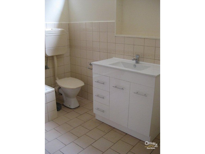 8/51 Chapel Street, St Kilda VIC 3182