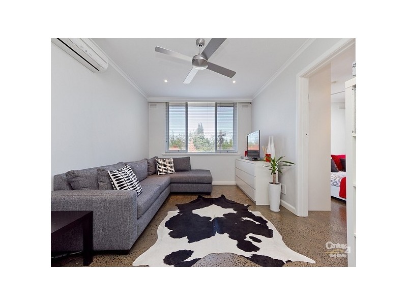 17/11-15 Chapel Street, St Kilda VIC 3182
