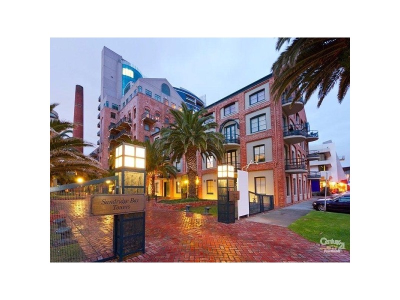 17/9 Beach Street, Port Melbourne VIC 3207