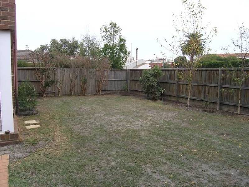 24 Carnoustie Parade, Heatherton VIC 3202