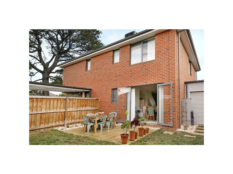 23 Pebble Beach Place, Heatherton VIC 3202