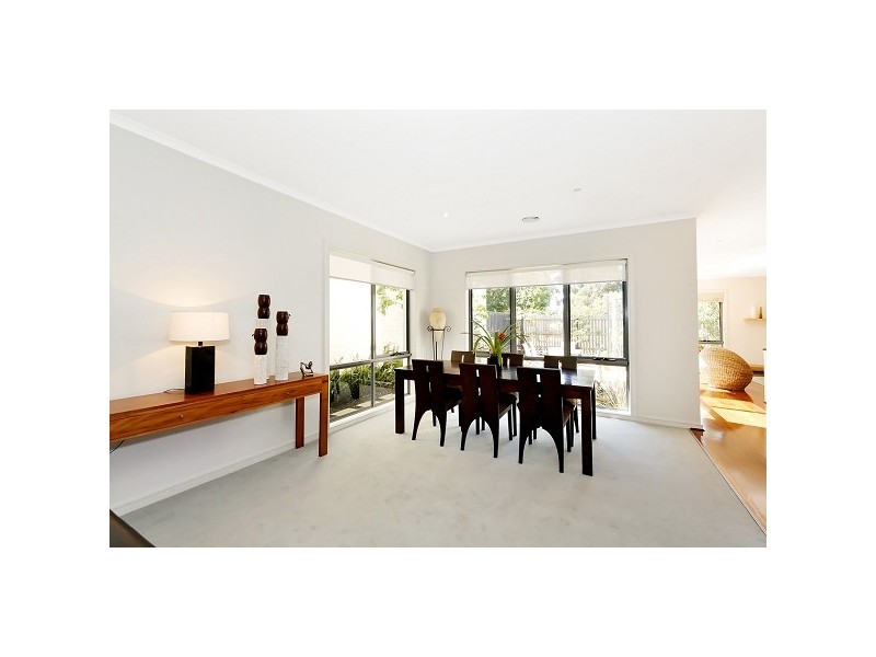 8 Muirfield Close, Heatherton VIC 3202