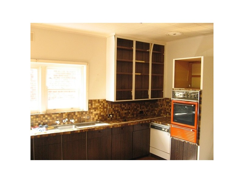 10 Hoffman Street, Cheltenham VIC 3192