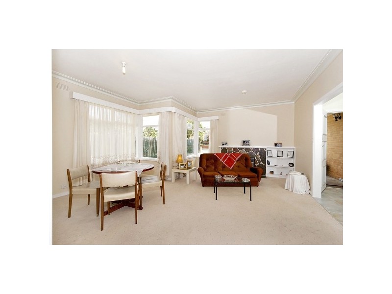 6 Robross Street, Cheltenham VIC 3192