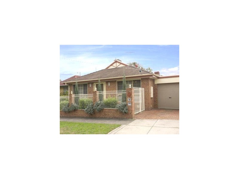 5a Dane Street, Hampton East VIC 3188