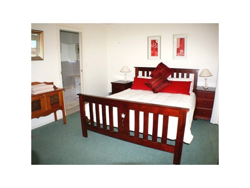 5a Dane Street, Hampton East VIC 3188