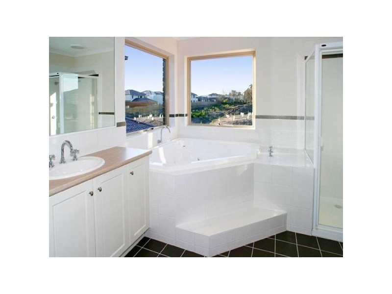 3 Travers Walk, Heatherton VIC 3202