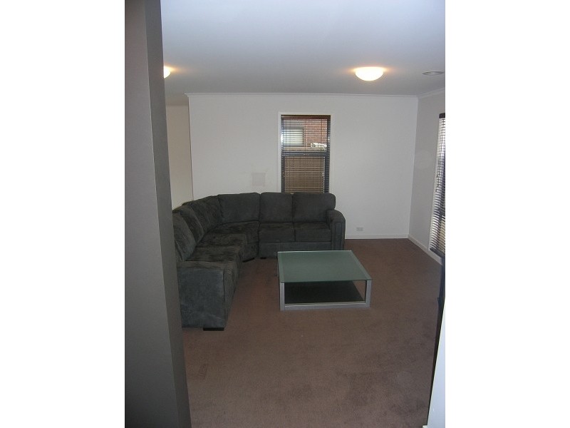 32 San Lorenzo Court, Heatherton VIC 3202