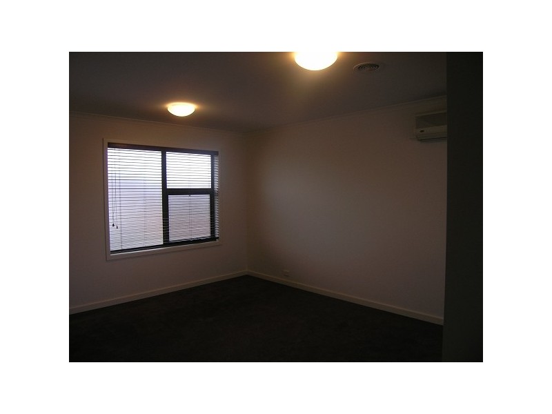 32 San Lorenzo Court, Heatherton VIC 3202