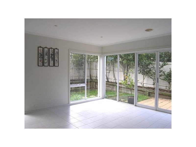 11 Royal Troon Avenue, Heatherton VIC 3202