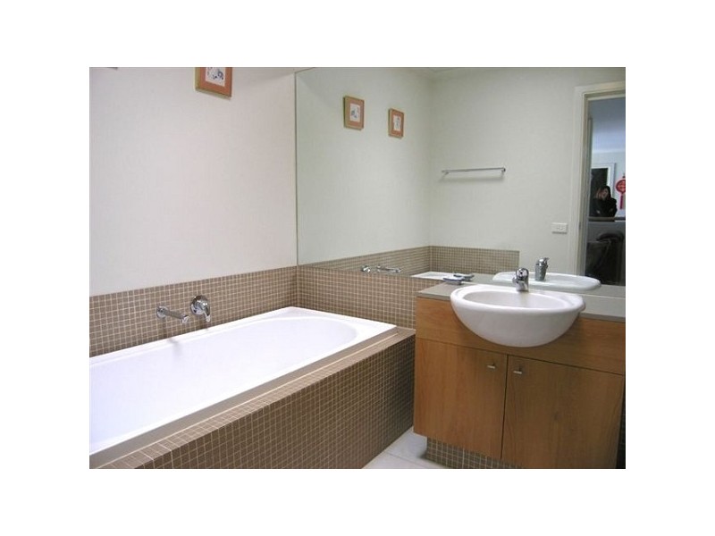 11 Royal Troon Avenue, Heatherton VIC 3202