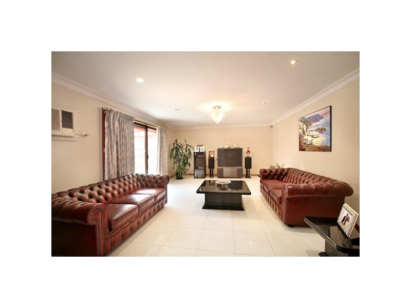 25 Pecan Court, Oakleigh South VIC 3167