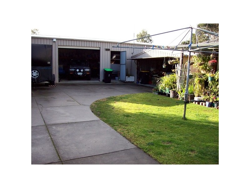 44 Nicholas Grove, Heatherton VIC 3202