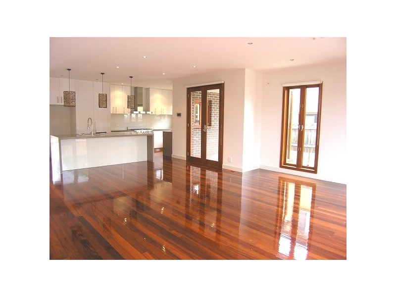 2/37 Derring Lane, Cheltenham VIC 3192