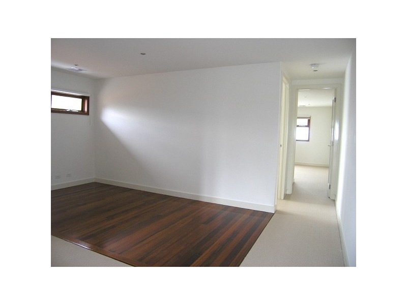 2/37 Derring Lane, Cheltenham VIC 3192