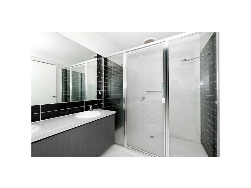 83 St Andrews Drive, Heatherton VIC 3202