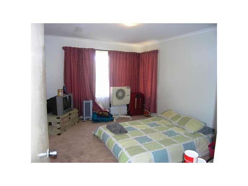 17 Barclay Drive, Cheltenham VIC 3192