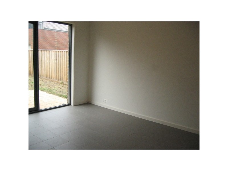 32 San Lorenzo Court, Heatherton VIC 3202