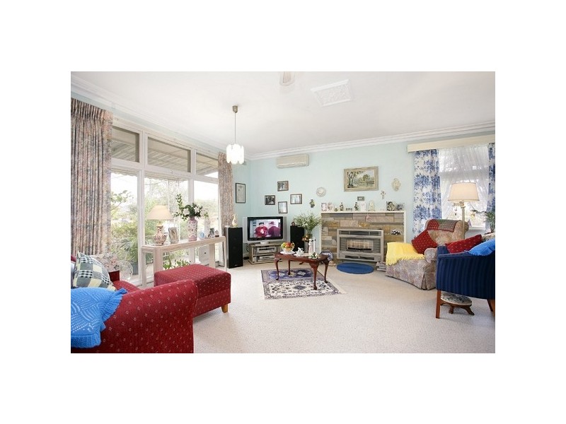 1 Eila Close, Cheltenham VIC 3192