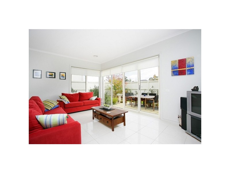 6 Augusta Square, Heatherton VIC 3202