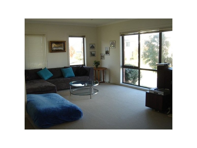 2 Sandhill Close, Heatherton VIC 3202