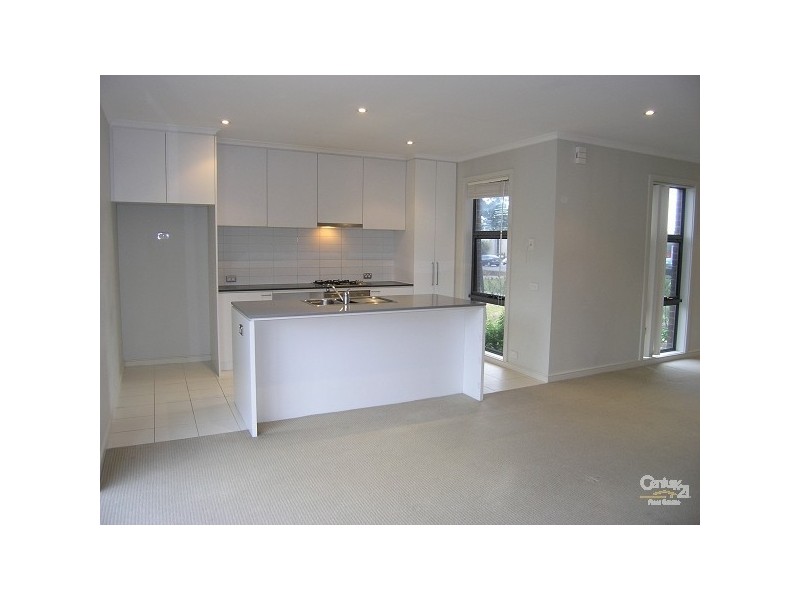 24 San Lorenzo Court, Heatherton VIC 3202