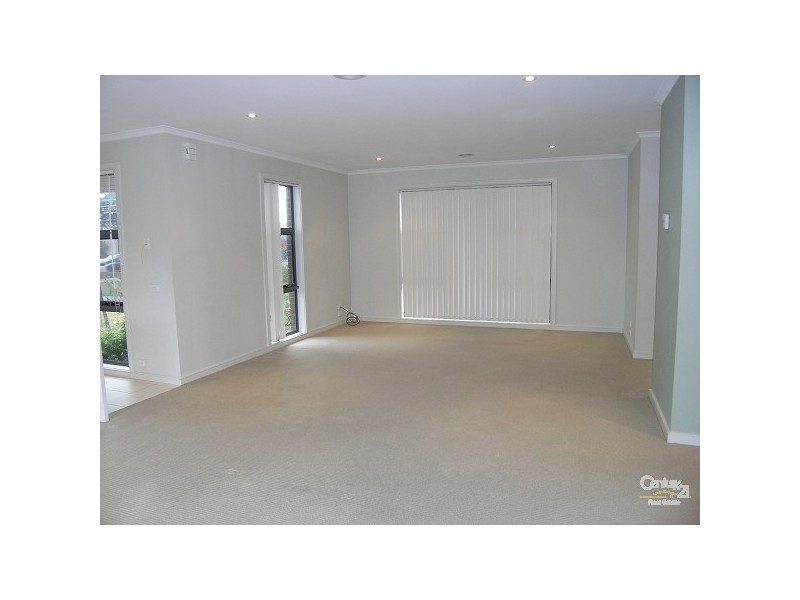 24 San Lorenzo Court, Heatherton VIC 3202
