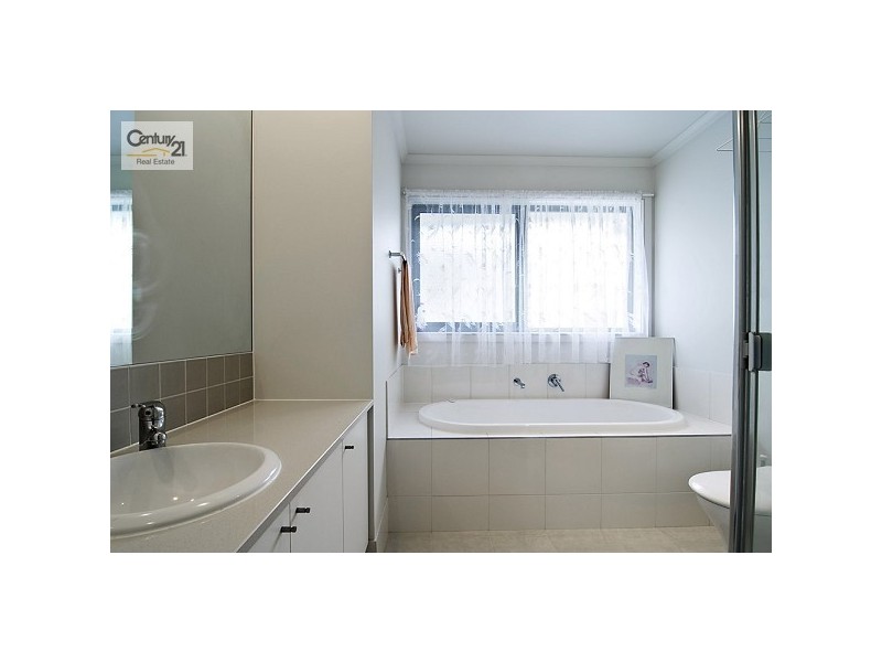 38 Birkdale Avenue, Heatherton VIC 3202