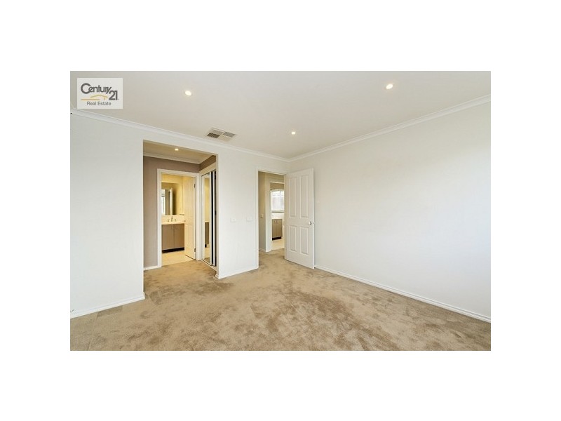 20 Baltusrol Circuit, Heatherton VIC 3202