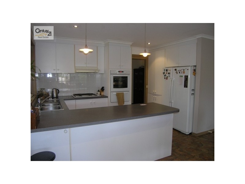28 Centre Dandenong Road, Cheltenham VIC 3192
