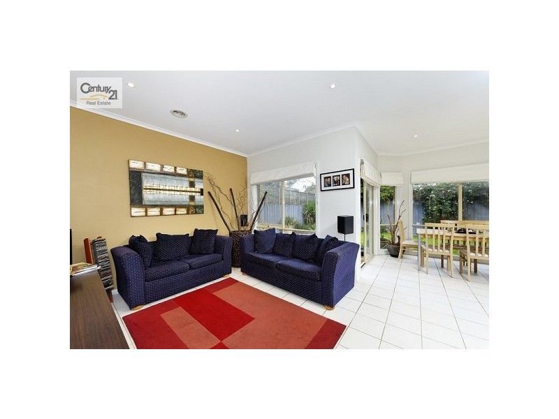 10 Baltusrol Circuit, Heatherton VIC 3202