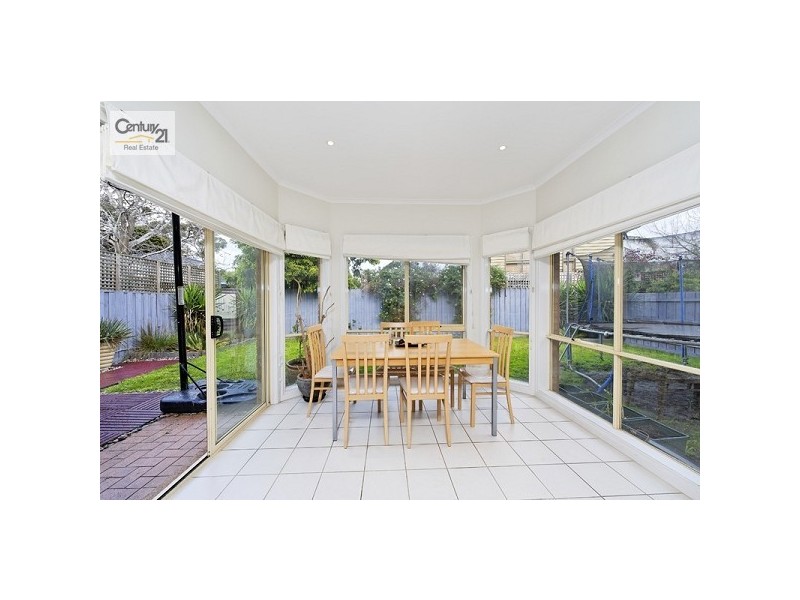 10 Baltusrol Circuit, Heatherton VIC 3202