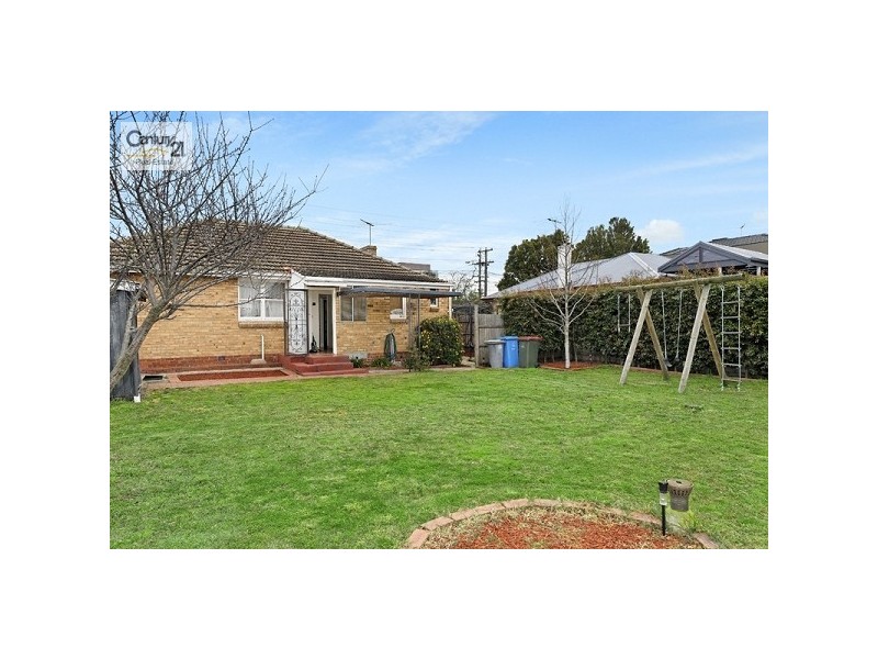 377 Bay Road, Cheltenham VIC 3192