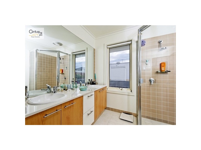 12 St Andrews Drive, Heatherton VIC 3202