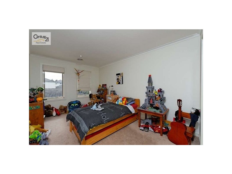 12 St Andrews Drive, Heatherton VIC 3202