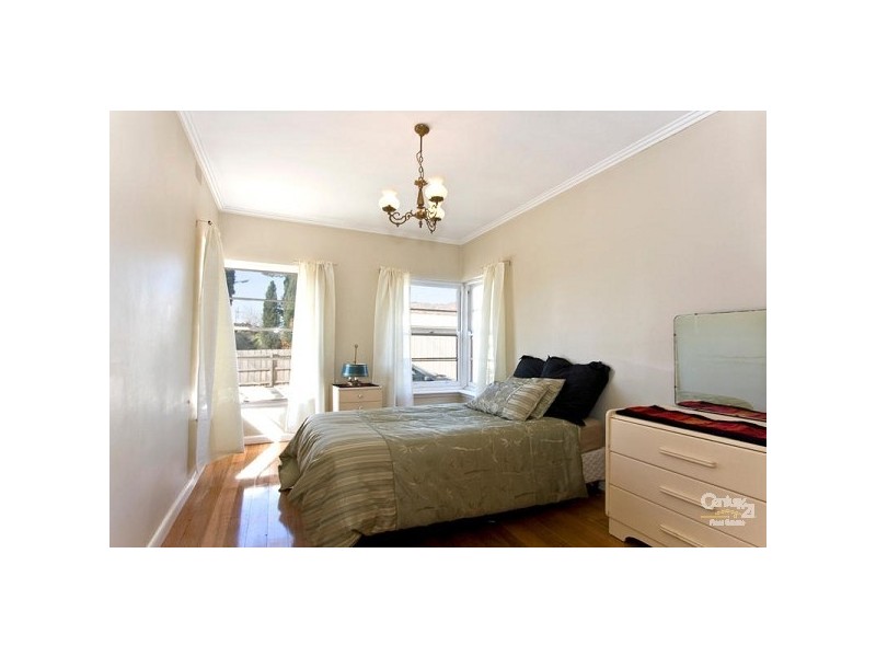 54 Chesterville Road, Cheltenham VIC 3192