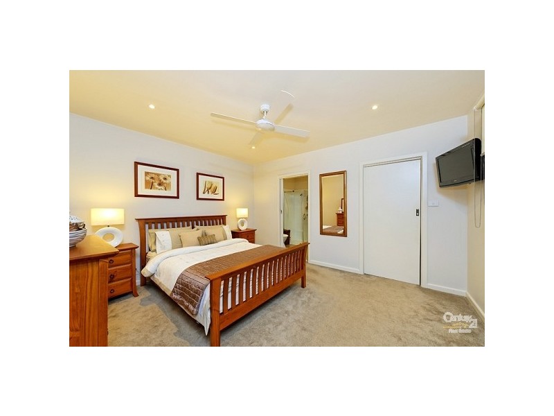 3 Amber Court, Cheltenham VIC 3192