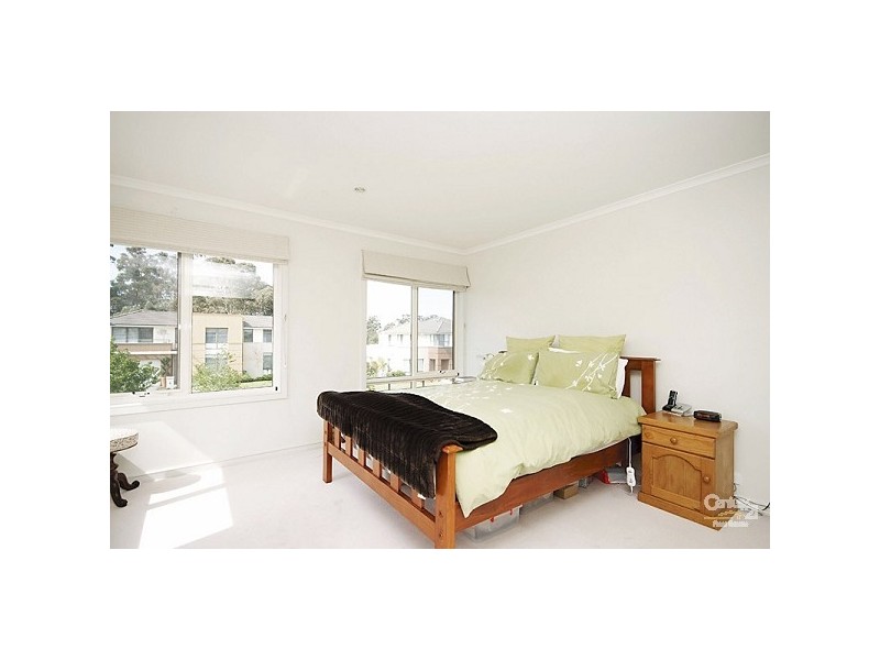 7 Cypress Point Parade, Heatherton VIC 3202