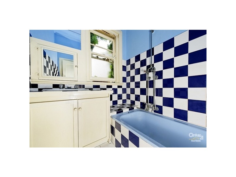 138 Chesterville Road, Cheltenham VIC 3192