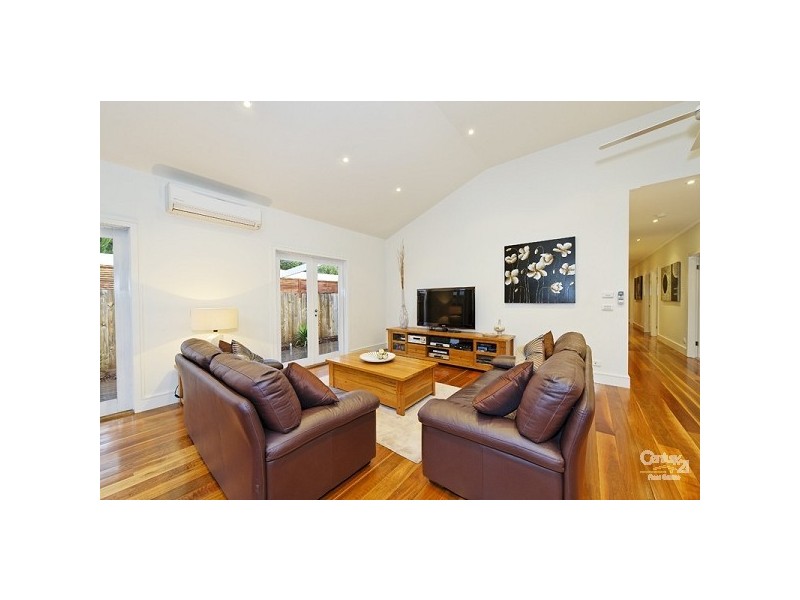 55 Elliott Street, Cheltenham VIC 3192