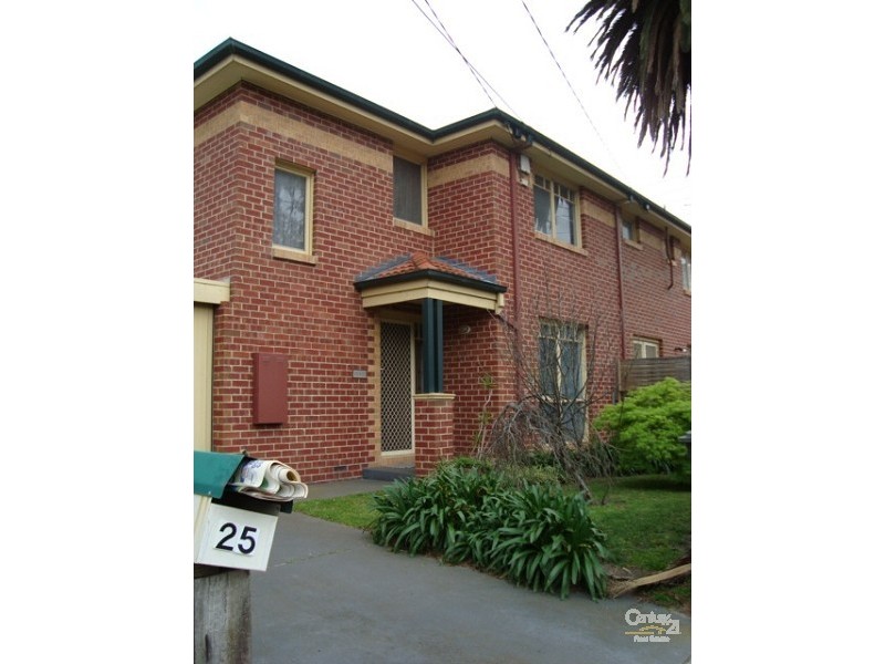 25 Siede court, Cheltenham VIC 3192