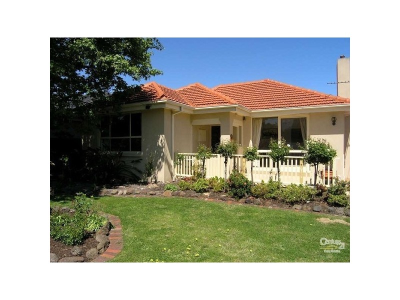 84 Bernard Street, Cheltenham VIC 3192