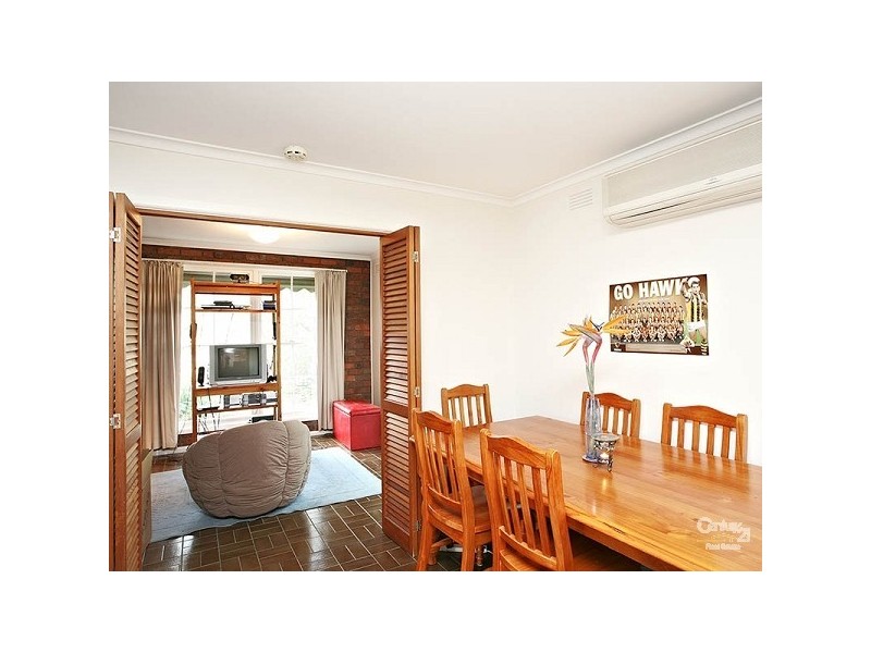 8 Rhoda Street, Dingley Village VIC 3172