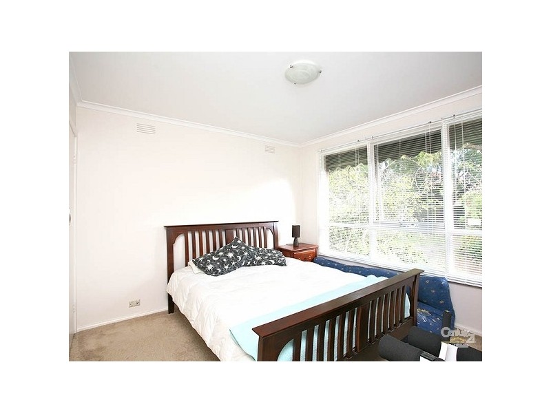 8 Rhoda Street, Dingley Village VIC 3172