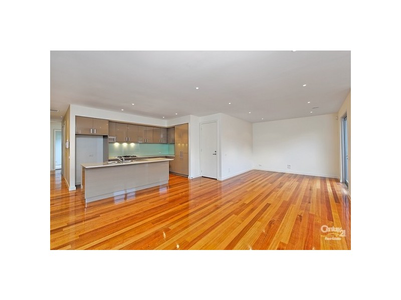 3/6 Russell Court, Mentone VIC 3194