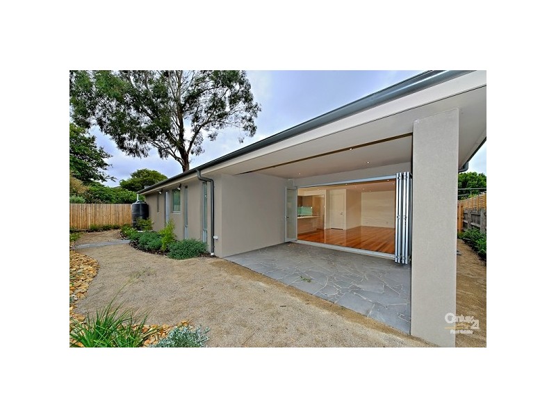 3/6 Russell Court, Mentone VIC 3194