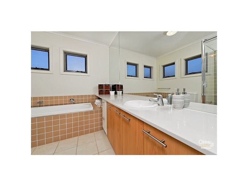 7 Spyglass Close, Heatherton VIC 3202
