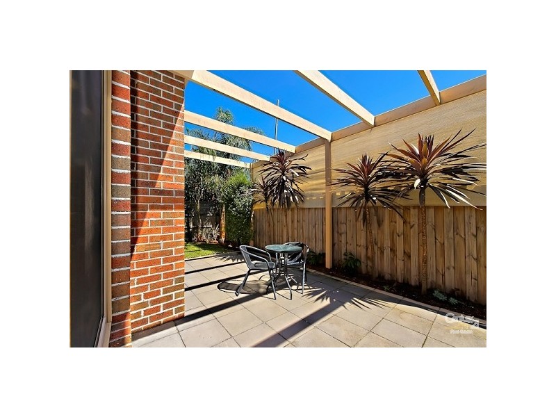 2/5 Enright Street, Highett VIC 3190