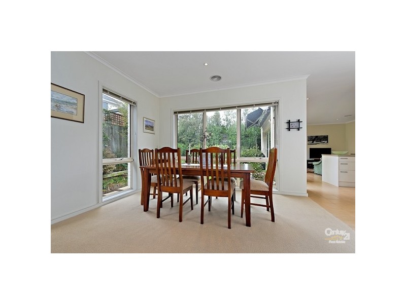 4 St Andrews Drive, Heatherton VIC 3202