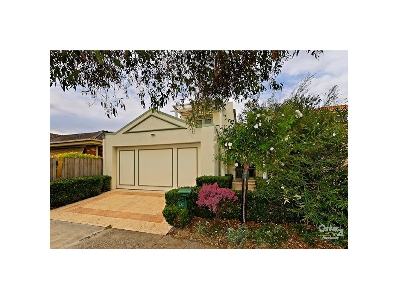 12A Clyve Avenue, Mentone VIC 3194